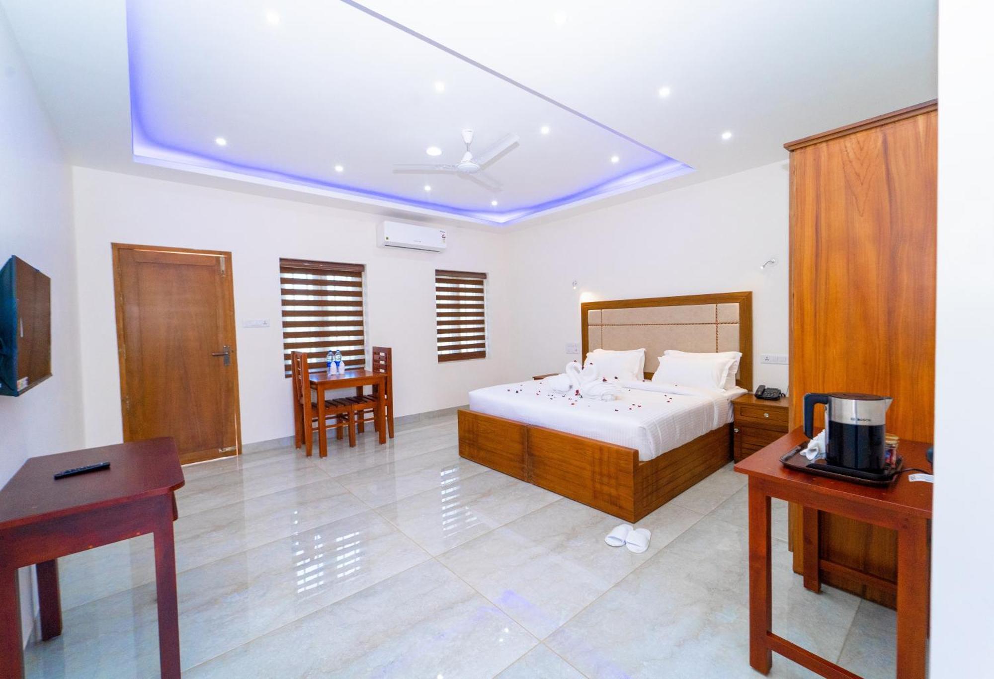 Skylar Seaview Beach Resort & Ayurveda Varkala Exteriér fotografie