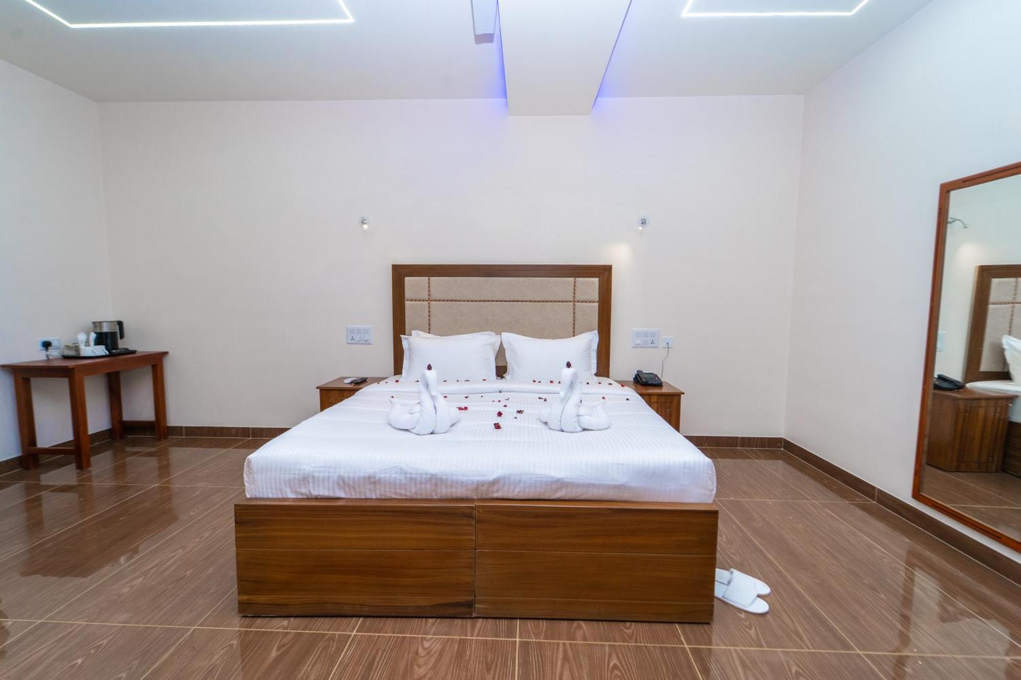 Skylar Seaview Beach Resort & Ayurveda Varkala Exteriér fotografie
